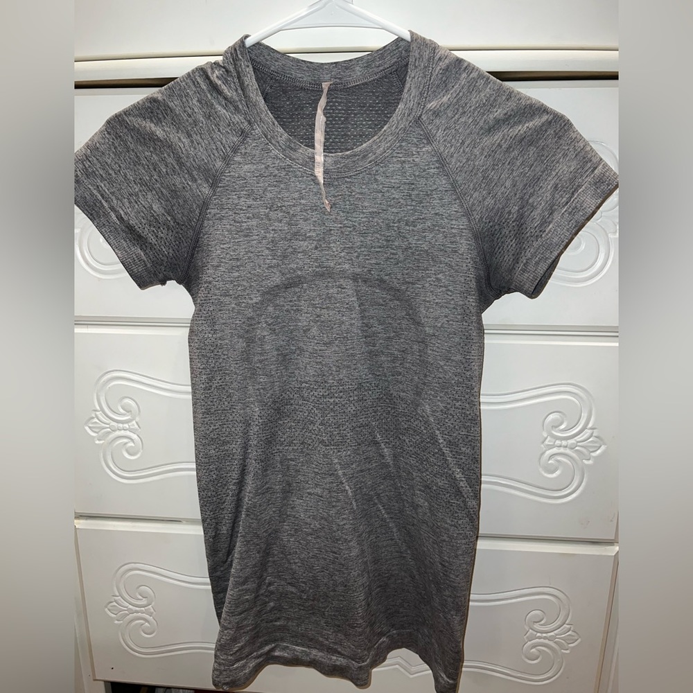 Lululemon Swiftly Tech